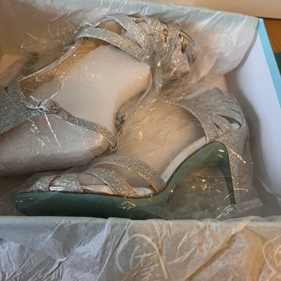 Betsey Johnson T-Strap Pumps - Picture 2 of 4